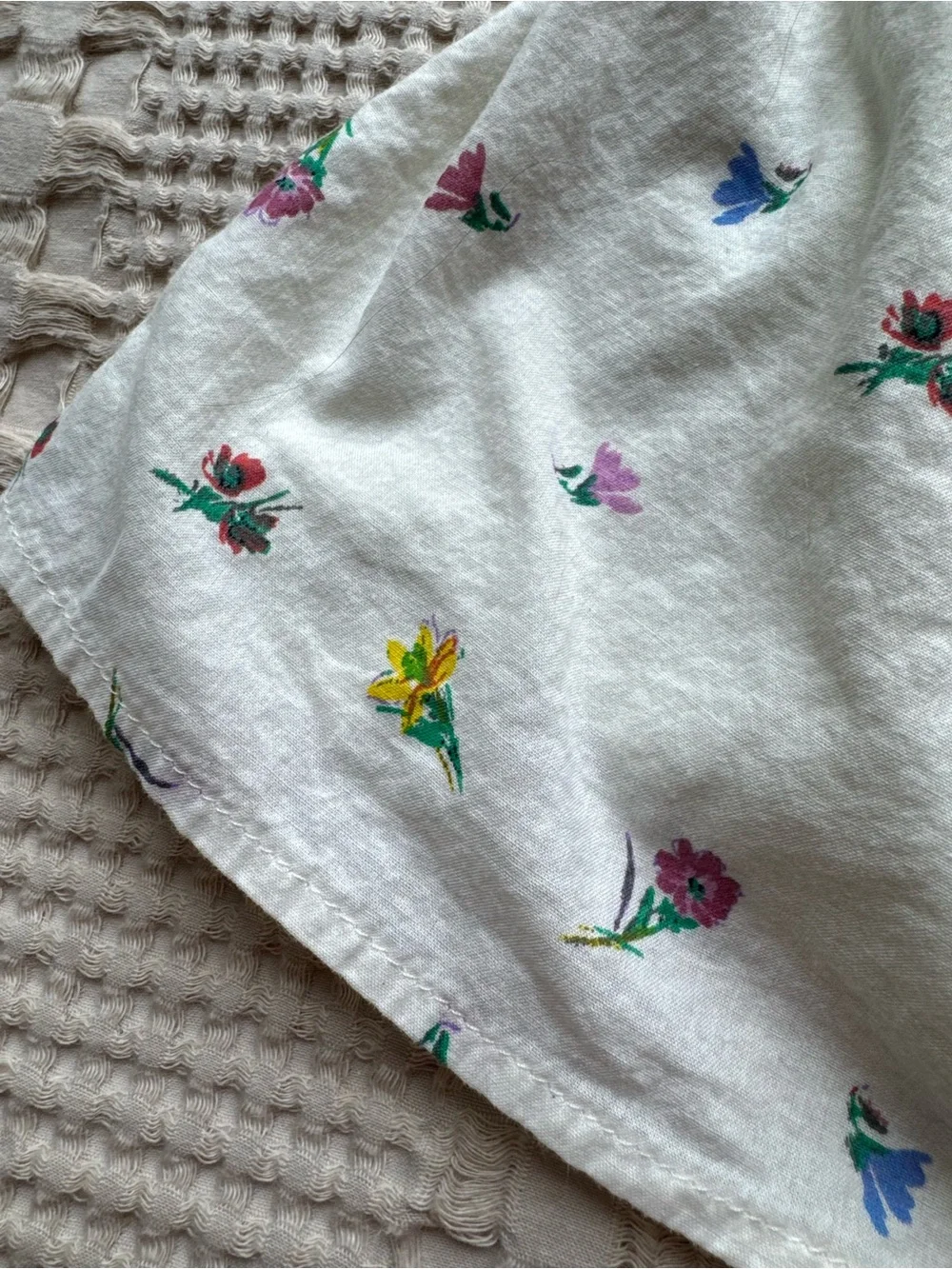 GAP Bundle of Summer Tops — White, Cream, Light Pink
